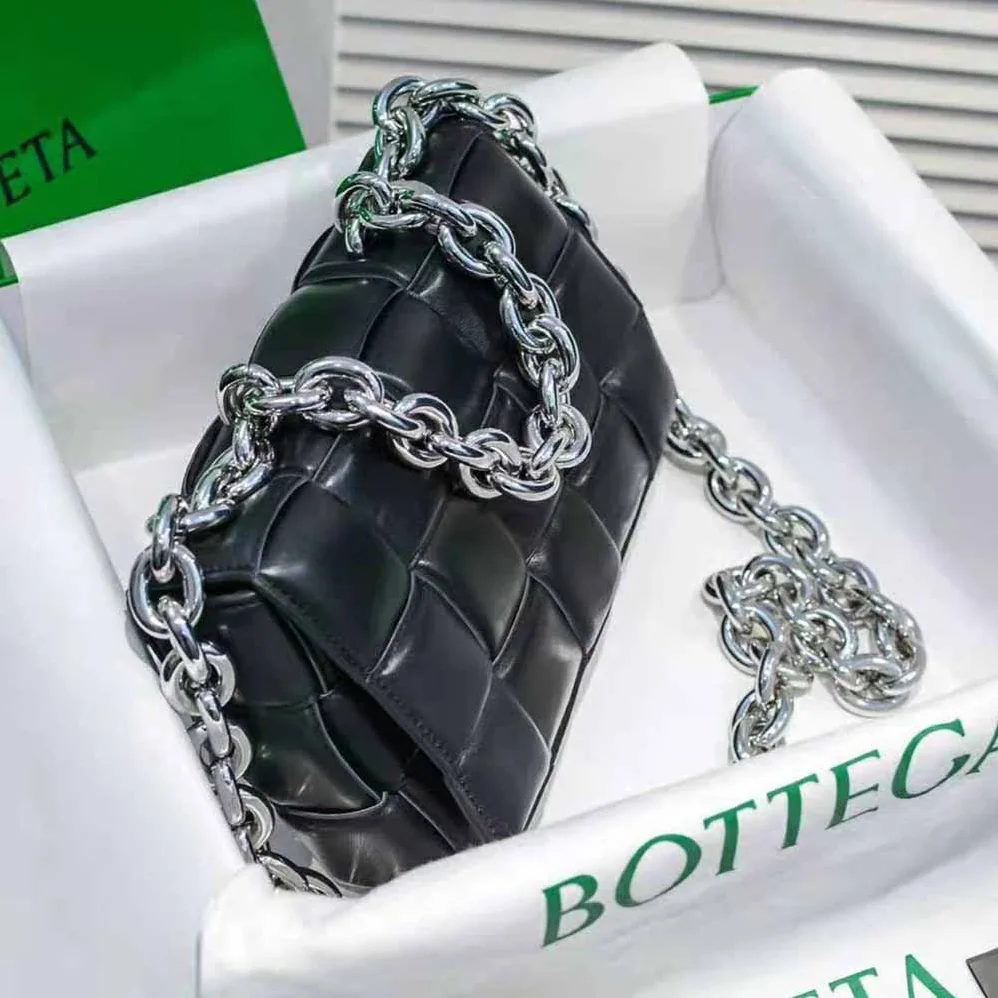 Bottega Veneta Chain Cassette Padded Intrecciato Leather Crossbody Bag for Women in Black Bottega Veneta Chain Cassette Padded Intrecciato Leather Crossbody Bag for Women in Black
