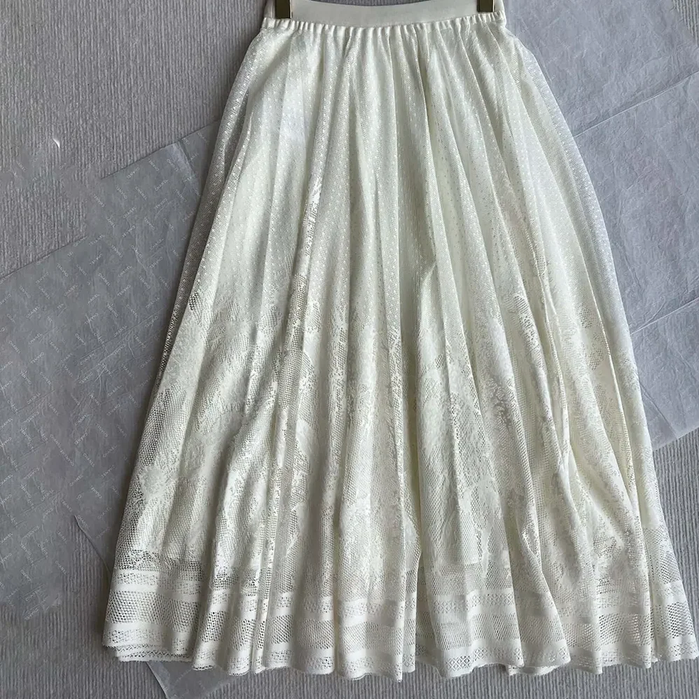 Dior Flared Mid-Length Skirt Ecru Dior Chardons Cotton for Women in Blend Lace Dior Flared Mid-Length Skirt Ecru Dior Chardons Cotton for Women in Blend Lace