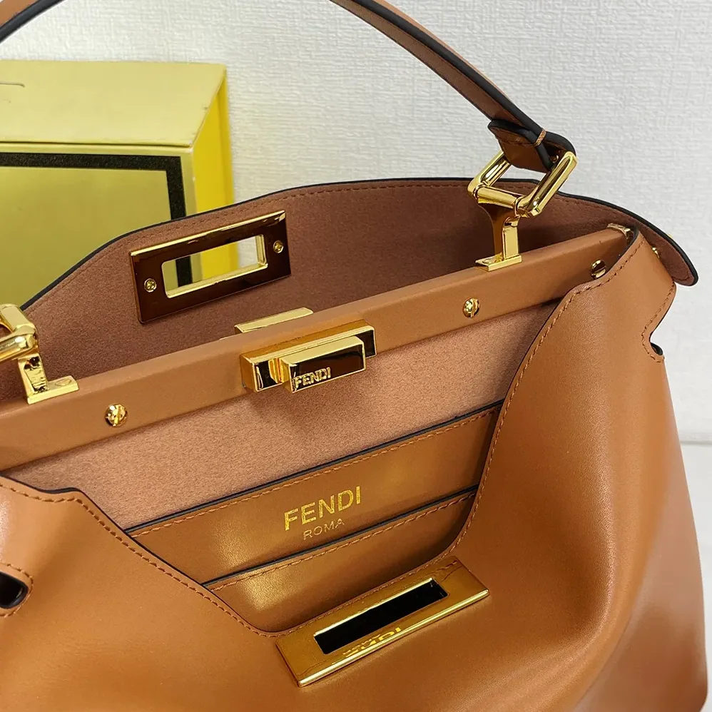 Fendi Peekaboo Soft Medium Cappuccino for Women in colored Leather Bag Fendi Peekaboo Soft Medium Cappuccino for Women in colored Leather Bag