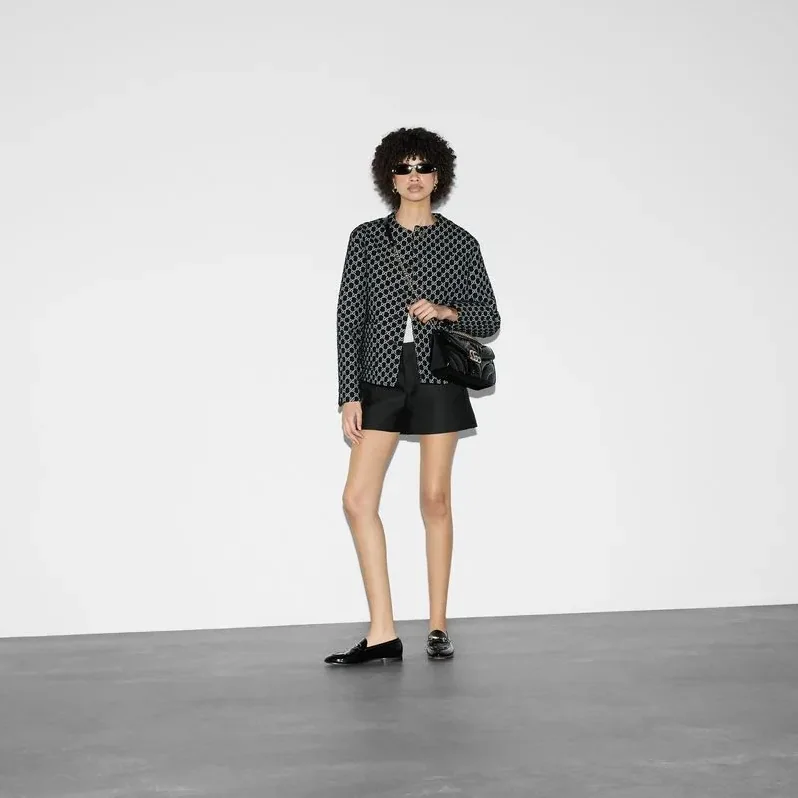 Gucci GG Marmont Small Shoulder Bag in Black Gold Hardware Gucci GG Marmont Small Shoulder Bag in Black Gold Hardware