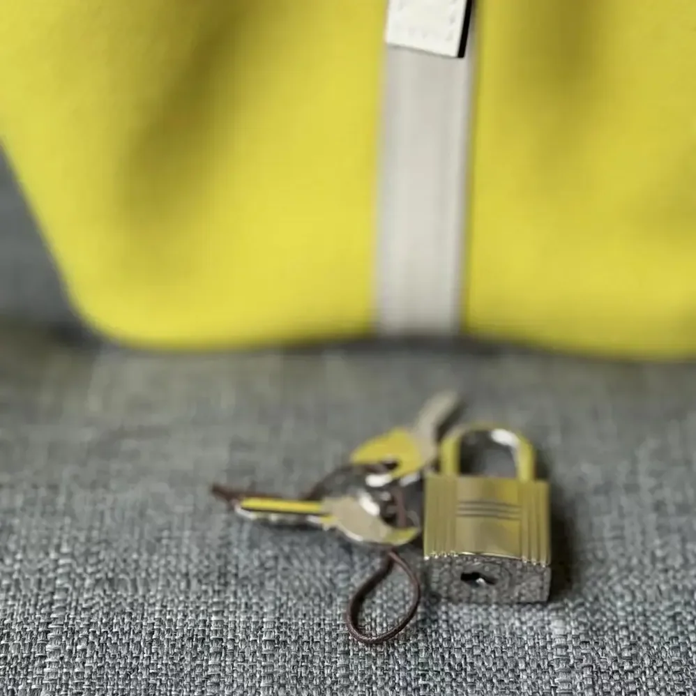 Hermes Picotin Lock 18 Pockets in Goeran Canvas Leather for Women in Yellow