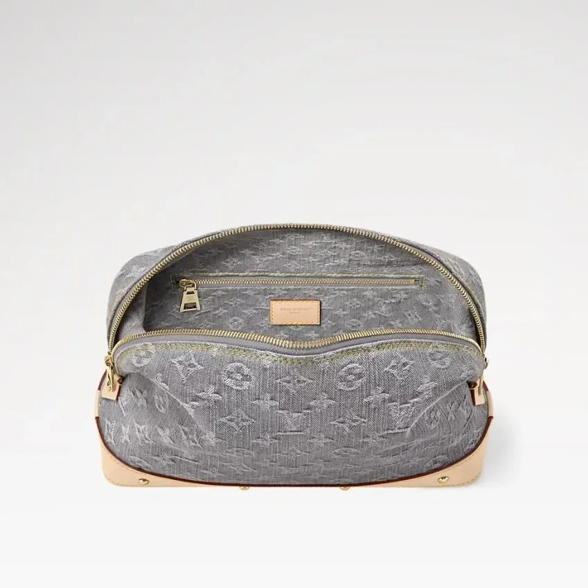 Louis Vuitton Cosmetic Pouch GM Cloudy Gray /