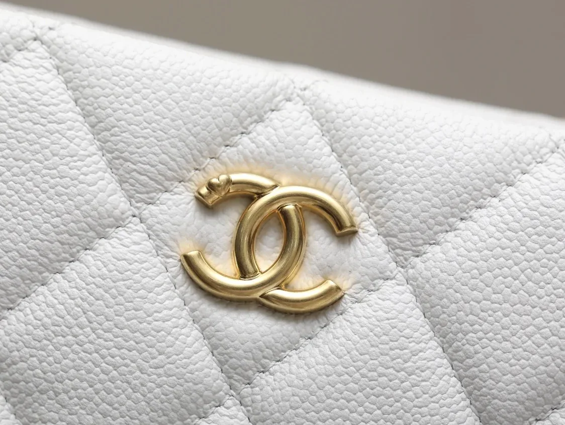 Chanel HoBo Heart Adjustment Buckle Crossbody Bag in White Gold Hardware Chanel HoBo Heart Adjustment Buckle Crossbody Bag in White Gold Hardware