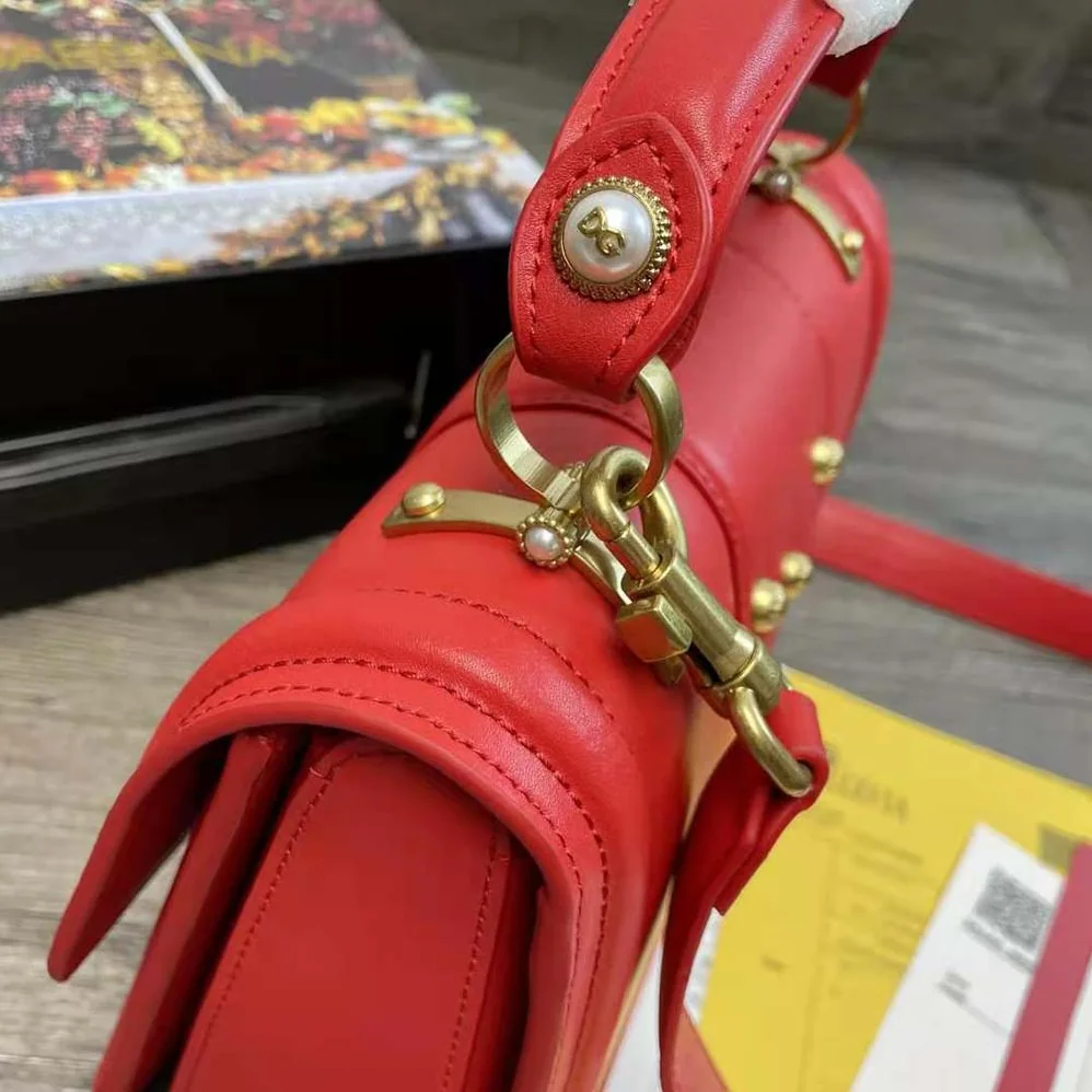 Dolce Gabbana D&G Amore Bag in Calfskin Leather for Women in Red Dolce Gabbana D&G Amore Bag in Calfskin Leather for Women in Red