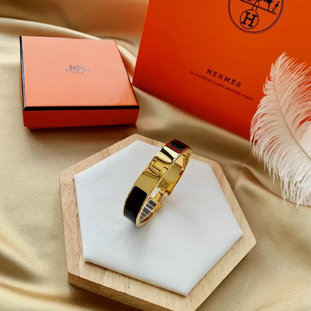 Hermes Clic H Bracelet for Unisex in Black