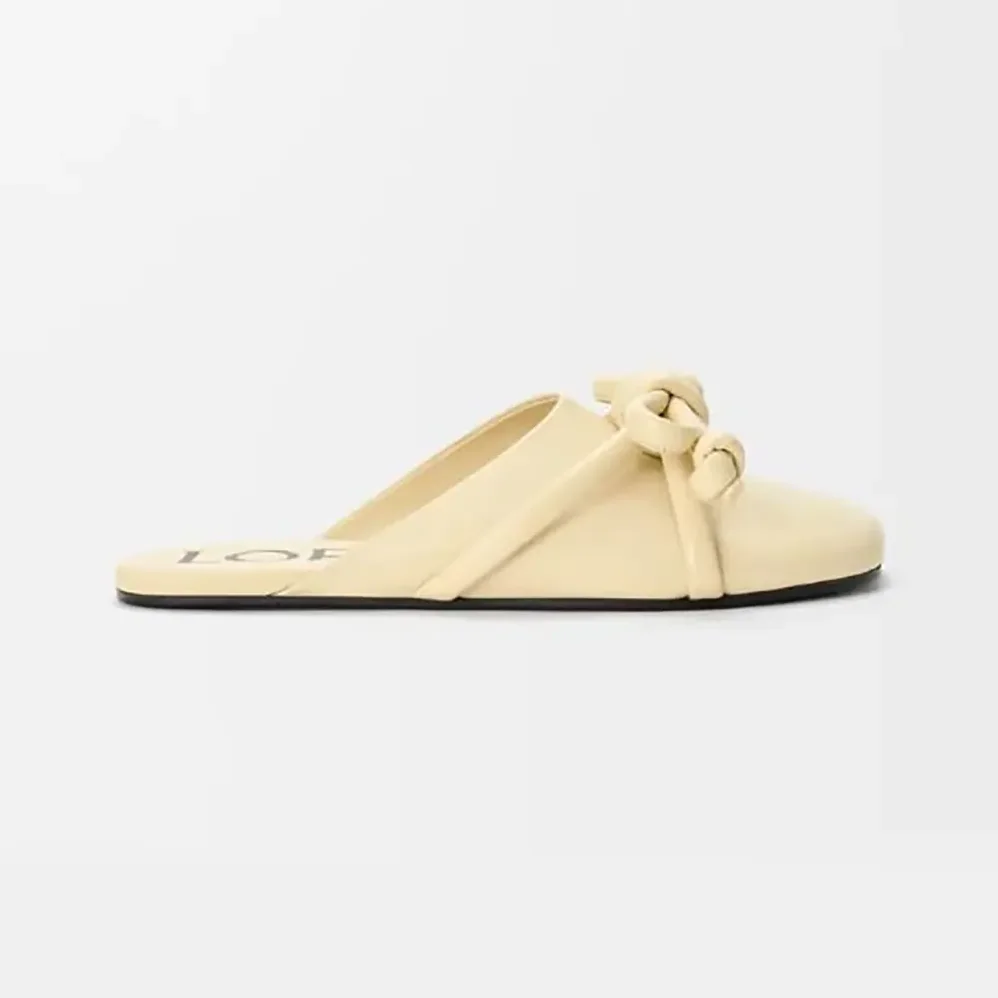 Loewe Flamenco Knot Mule in Lambskin for Women in Yellow Loewe Flamenco Knot Mule in Lambskin for Women in Yellow