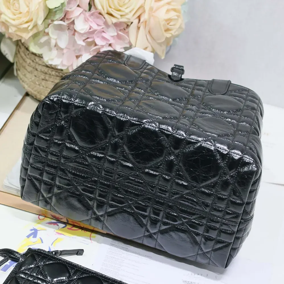Dior Medium Dior Toujours Bag Black Macrocannage Crinkled Calfskin for Women Dior Medium Dior Toujours Bag Black Macrocannage Crinkled Calfskin for Women