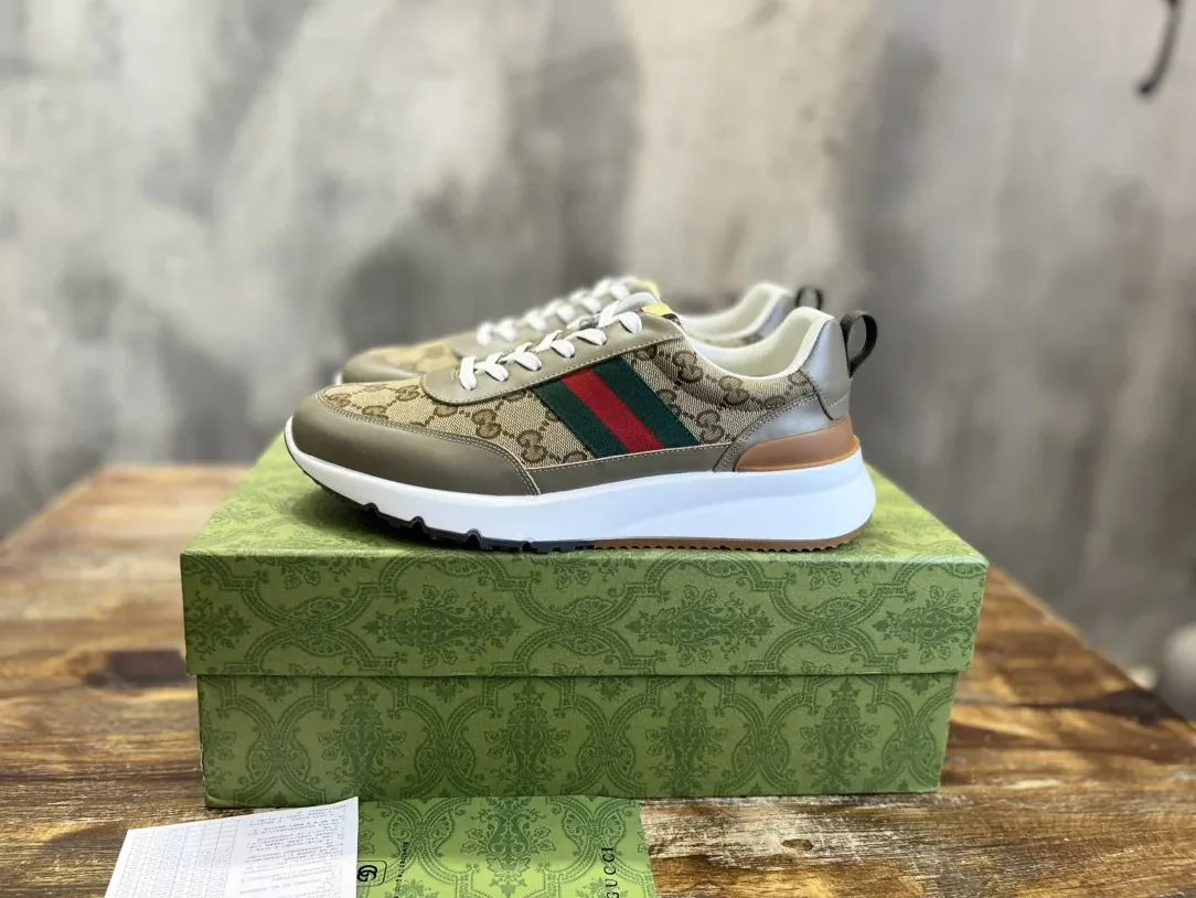 Gucci Sneaker With Web Beige Gucci Sneaker With Web Beige
