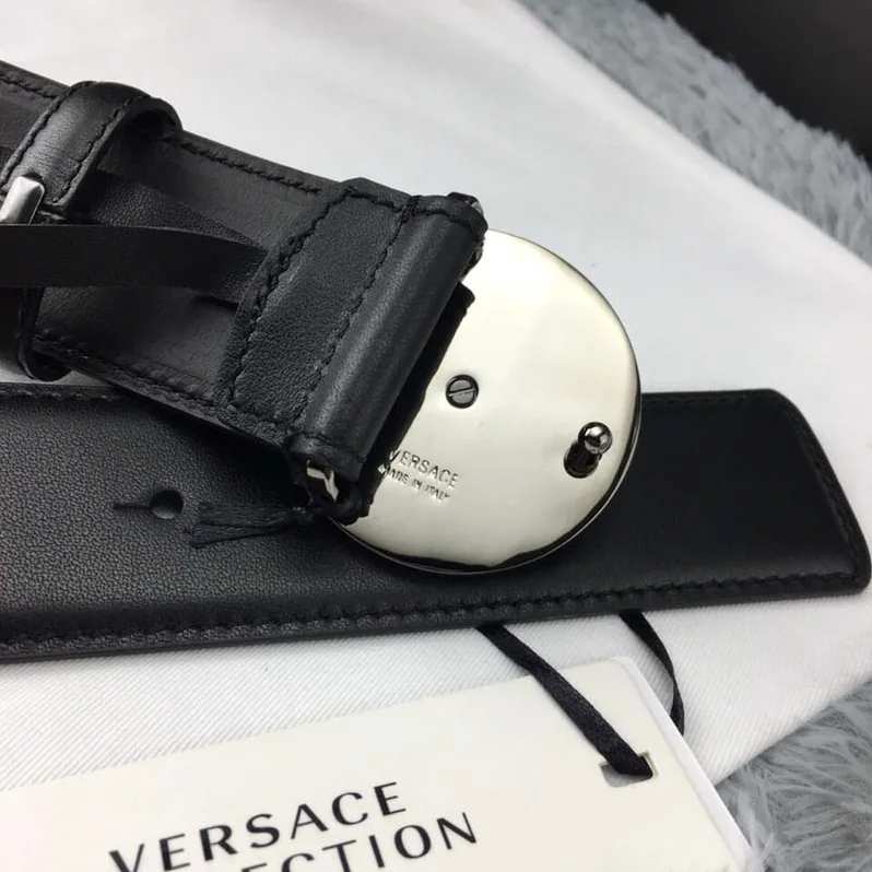 Versace Medusa Greca Leather Belt for Men in Black Versace Medusa Greca Leather Belt for Men in Black