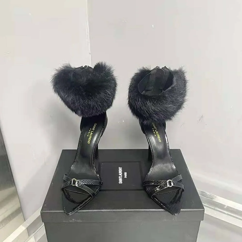 Saint Laurent YSL Satine Sandals in Lacquered Ayers for Women in Black