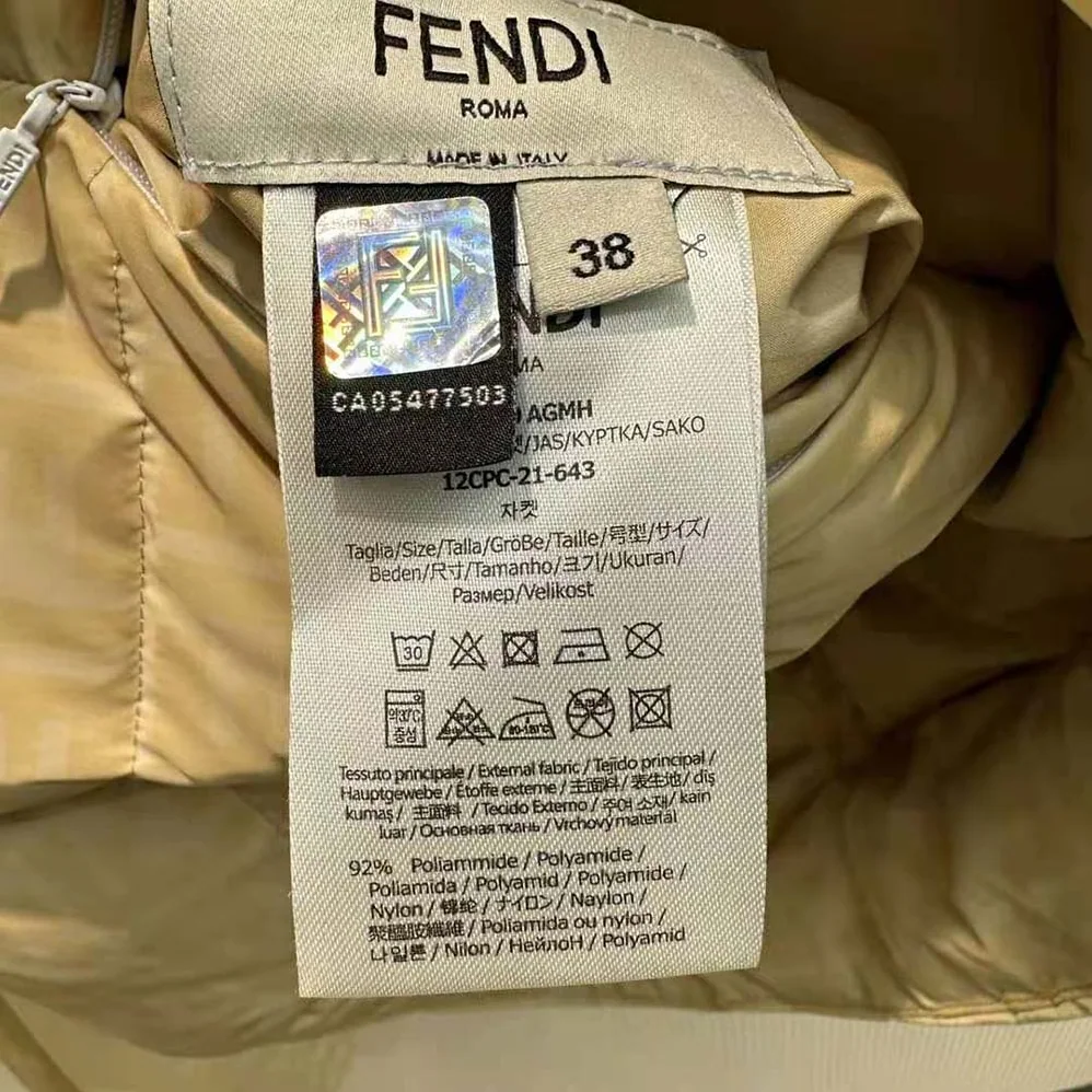 Fendi Ski Jacket in White Nylon for Women
