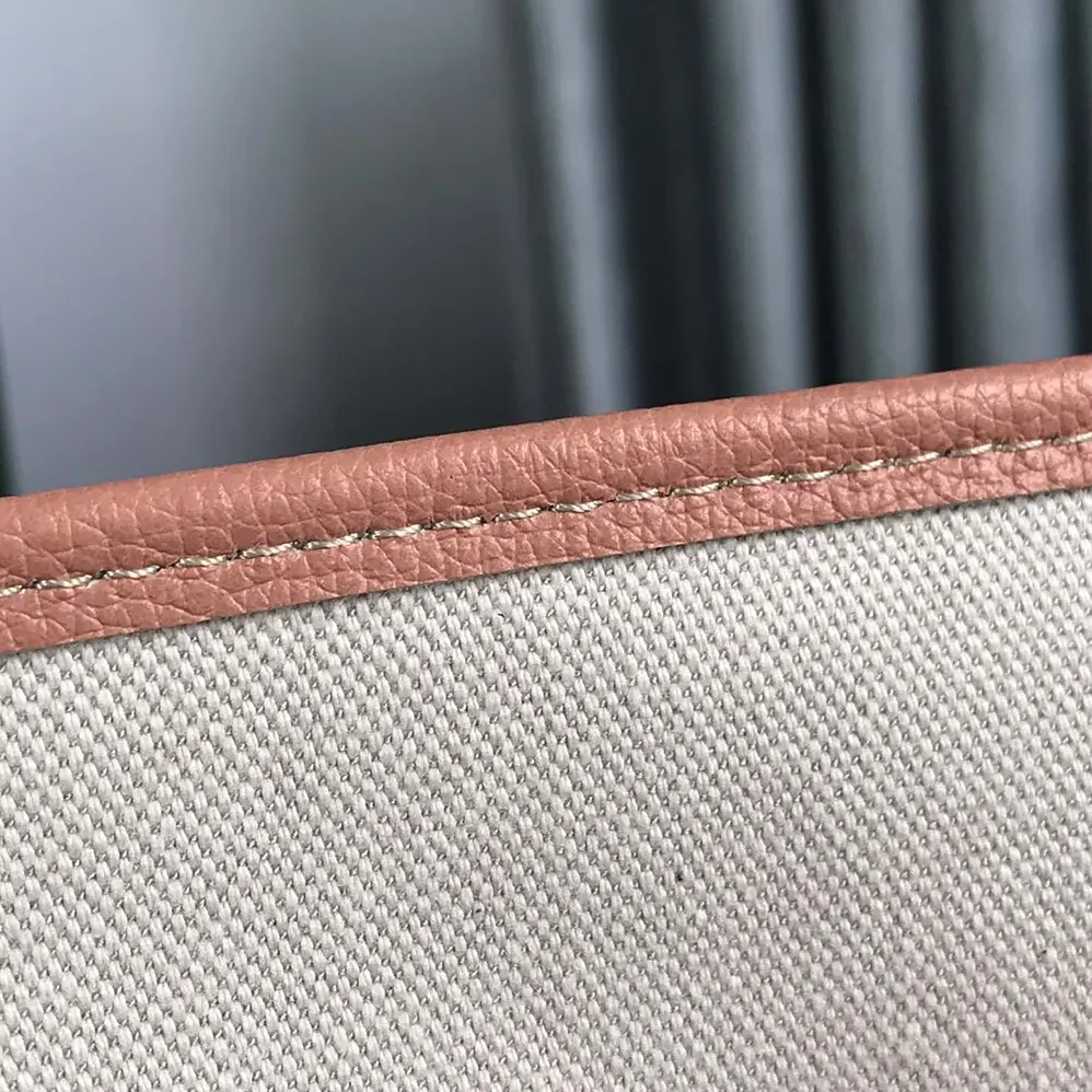 Goyard Saint Louis GM bag for Unisex in Pearly Coral