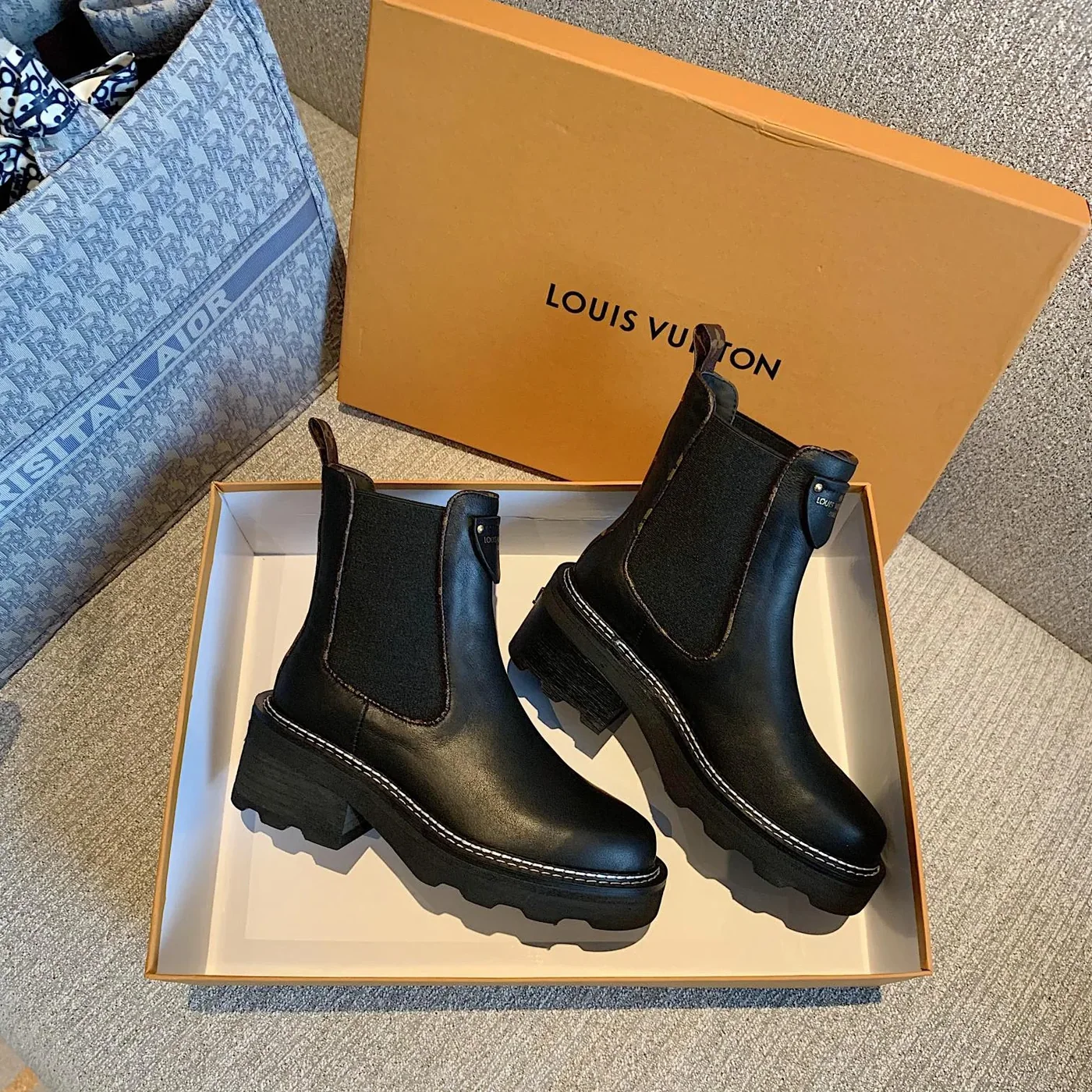 Louis Vuitton LV Beaubourg Ankle Boots Black LV 1A8947