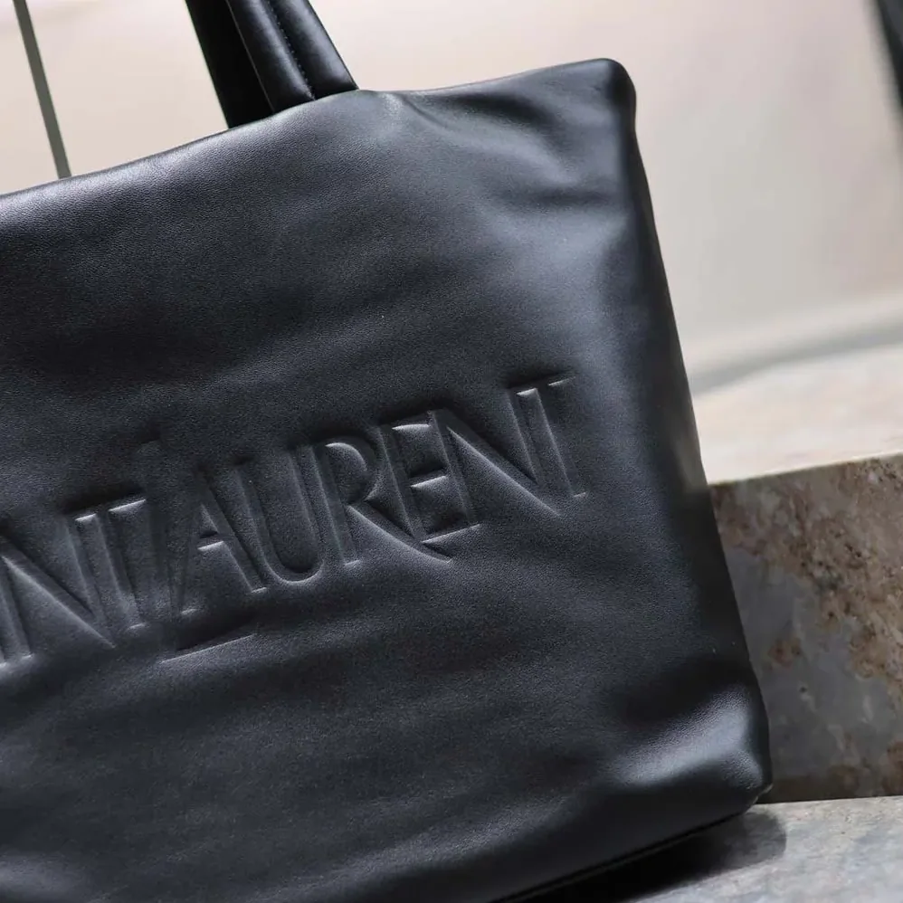 Saint Laurent YSL Saint Laurent Tote in Nappa Lambskin for Unisex in Black Saint Laurent YSL Saint Laurent Tote in Nappa Lambskin for Unisex in Black