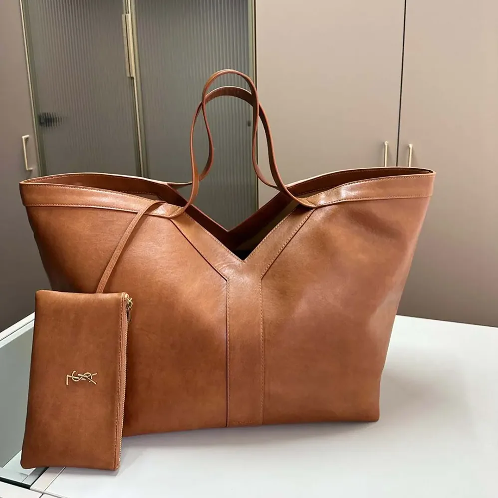 Saint Laurent YSL Y Tote in Leather for Women in Brown