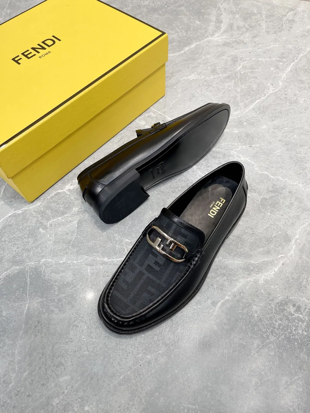 Fendi FD OLock Loafers Black