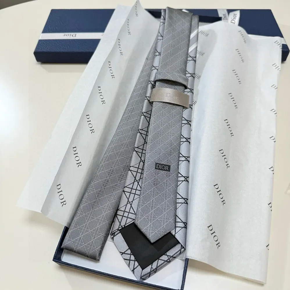 Dior Striped Cannage Tie Gray White and Deep Gray Silk for Men Dior Striped Cannage Tie Gray White and Deep Gray Silk for Men