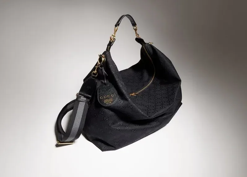 Gucci Brera Large Crossbody Bag / Grey/ Black Gold Hardware A00B49 AAHHD 1094