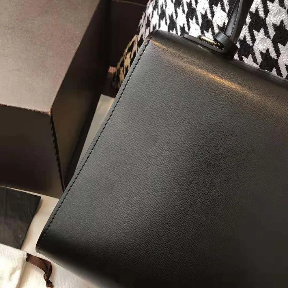 Delvaux Brillant Mini in Box Calf for Women in Black Delvaux Brillant Mini in Box Calf for Women in Black