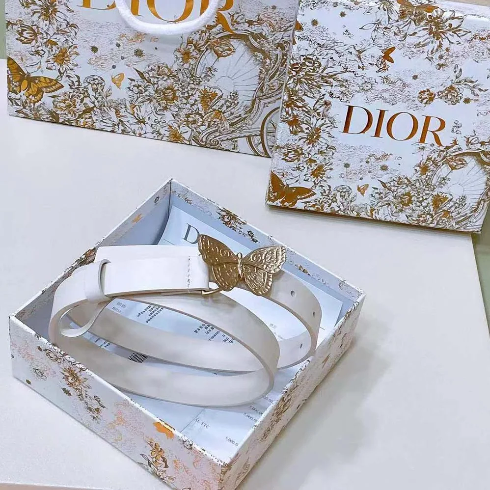 Dior Métamorphose Belt White Ultrasmooth Calfskin 20 MM for Women in Gold Dior Métamorphose Belt White Ultrasmooth Calfskin 20 MM for Women in Gold