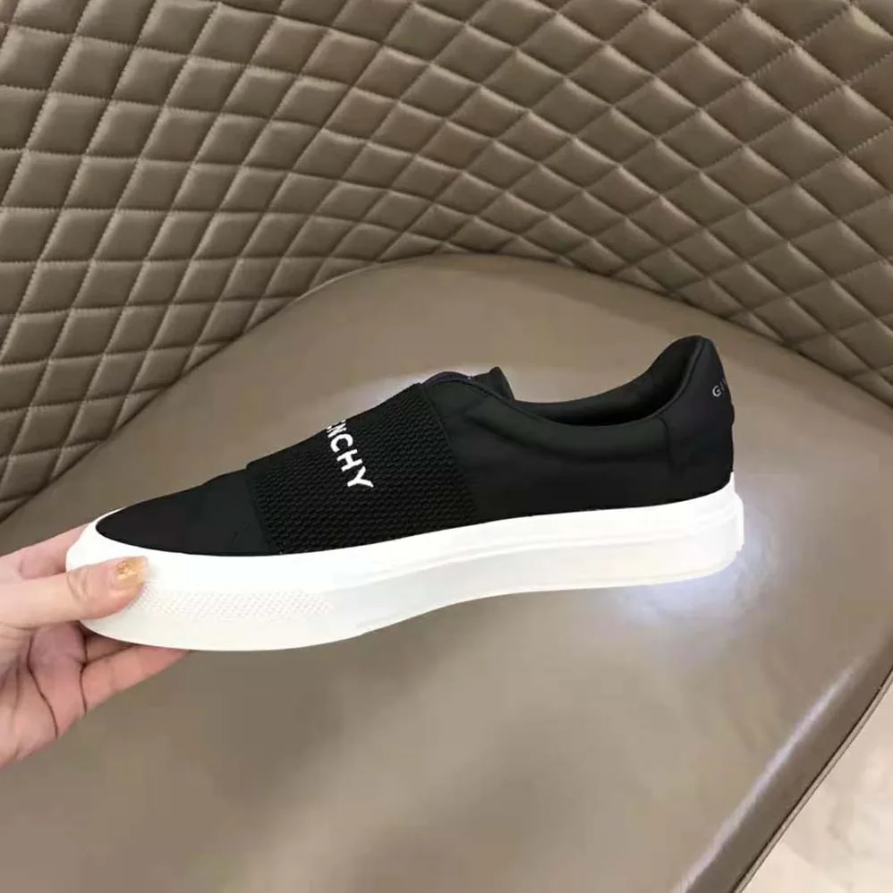 Givenchy Sneakers in Leather with Givenchy Webbing for Women in Black Givenchy Sneakers in Leather with Givenchy Webbing for Women in Black