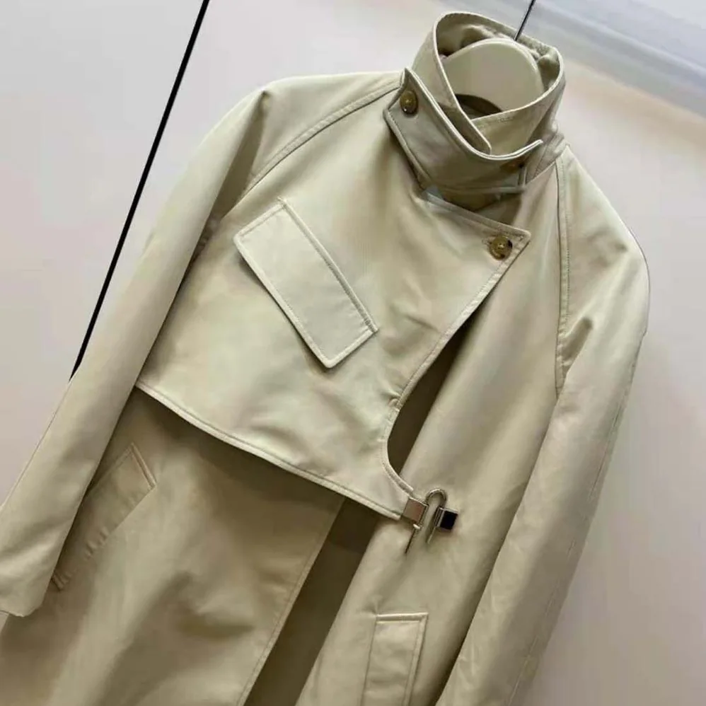 Givenchy Trench Coat in Cotton Twill with U-lock Buckle for Women in Light Beige