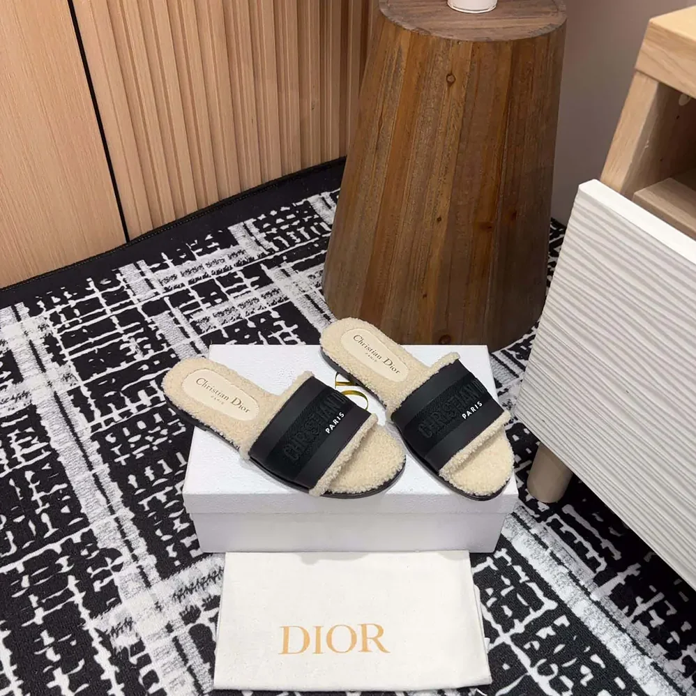Dior Dway Slide Black Calfskin and Embroidered Cotton for Women Dior Dway Slide Black Calfskin and Embroidered Cotton for Women