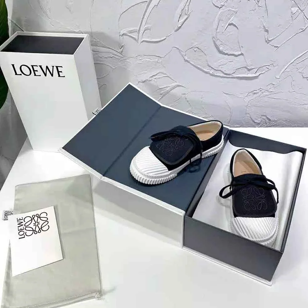 Loewe Anagram Flap Sneaker in Canvas for Women in Black
