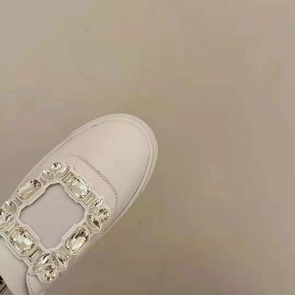 Roger Vivier Very Vivier Strass Buckle Mules in Leather for Women in White