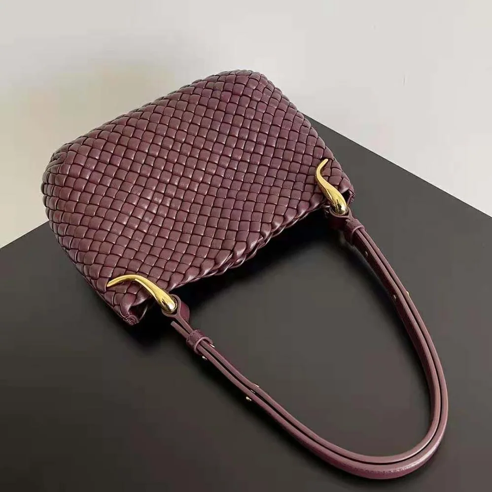 Bottega Veneta Small Clicker Shoulder Bag for Women in Maroon