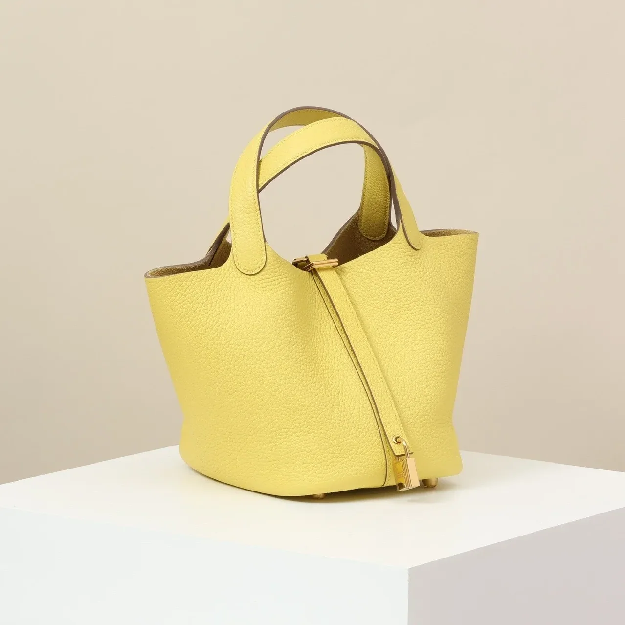 Hermes Picotin Lock 18 Bag Limoncello / Hermes Picotin Lock 18 Bag Limoncello /