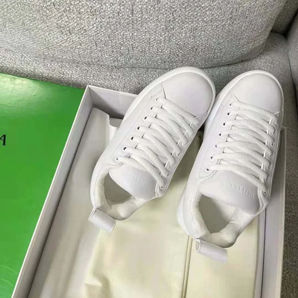Bottega Veneta Pillow Sneaker Padded Leather Lace-up Sneakers for Unisex in White Bottega Veneta Pillow Sneaker Padded Leather Lace-up Sneakers for Unisex in White