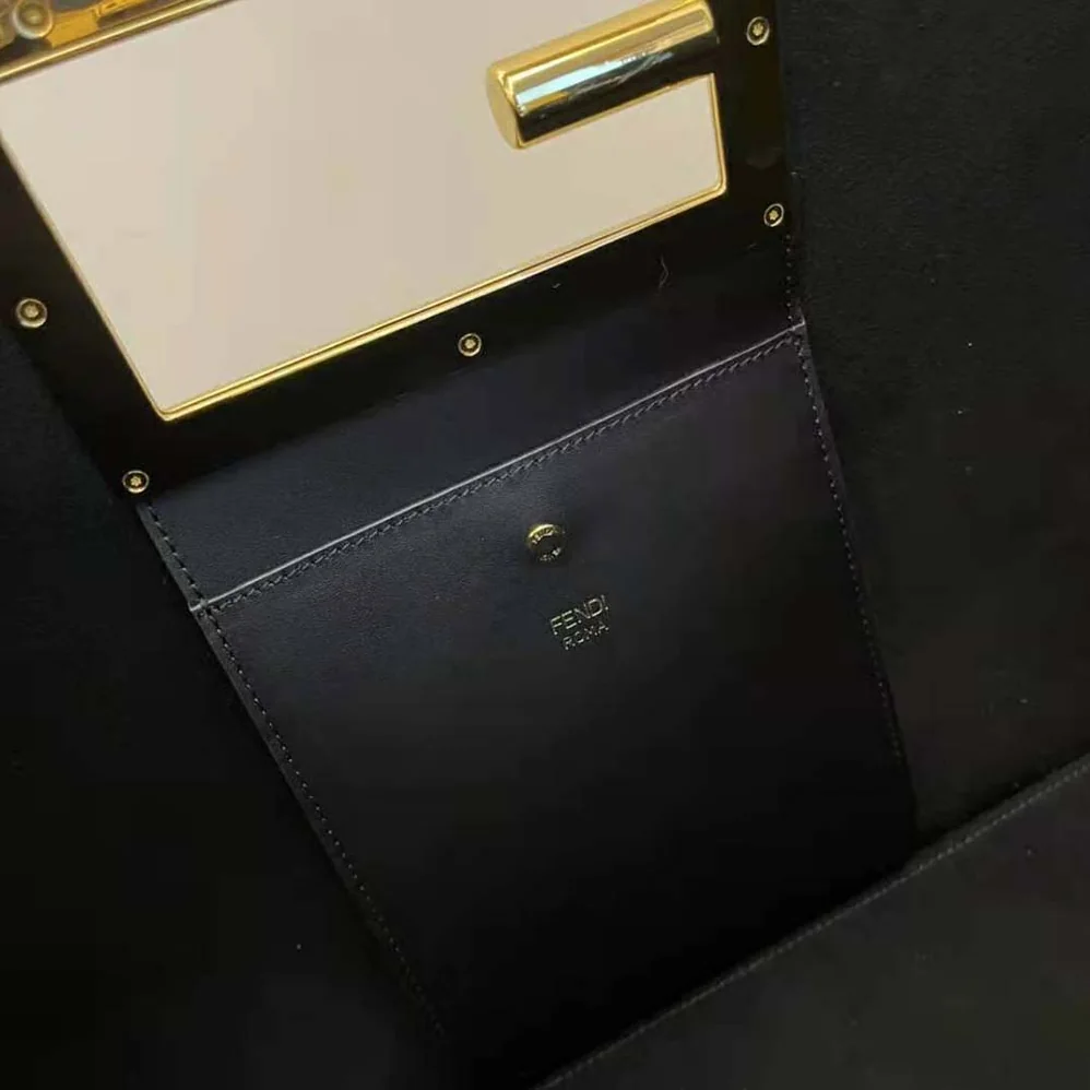 Fendi Way Medium Made of Camellia-Colored Leather Bag for Women in Black