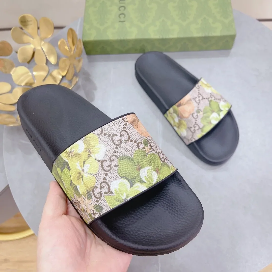 Gucci GG Pursuit Floral Slider Green for Women Gucci GG Pursuit Floral Slider Green for Women