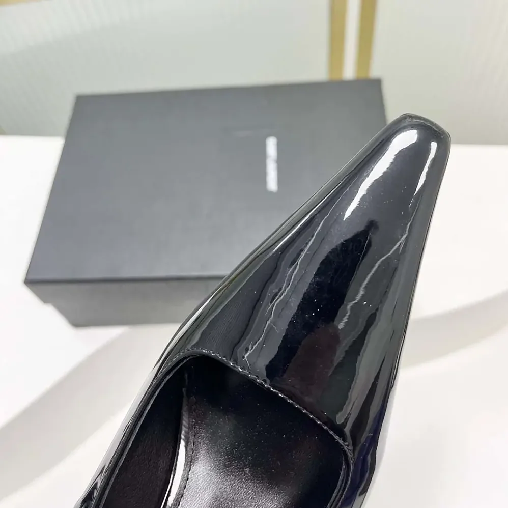 Saint Laurent YSL Lee Slingback Pumps in Glazed Leather for Women in Black Saint Laurent YSL Lee Slingback Pumps in Glazed Leather for Women in Black