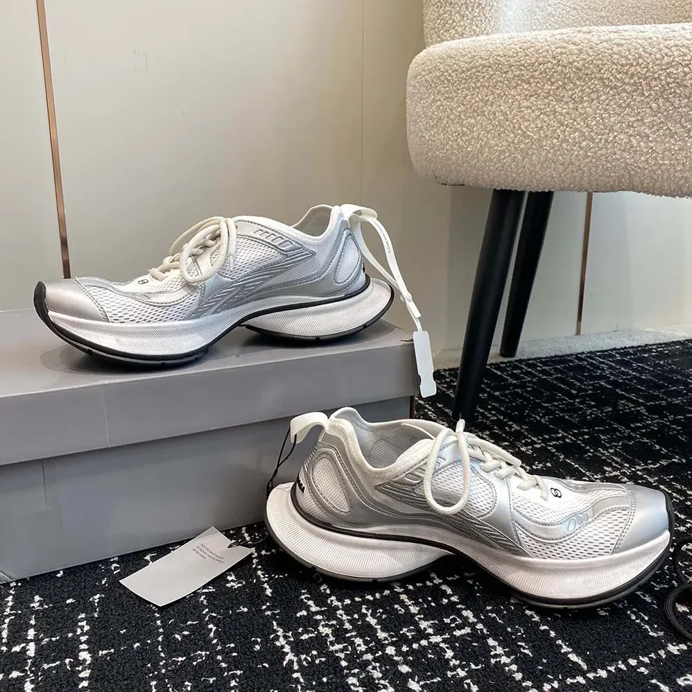 Balenciaga Circuit Sneaker in White and Silver Polyester for Unisex