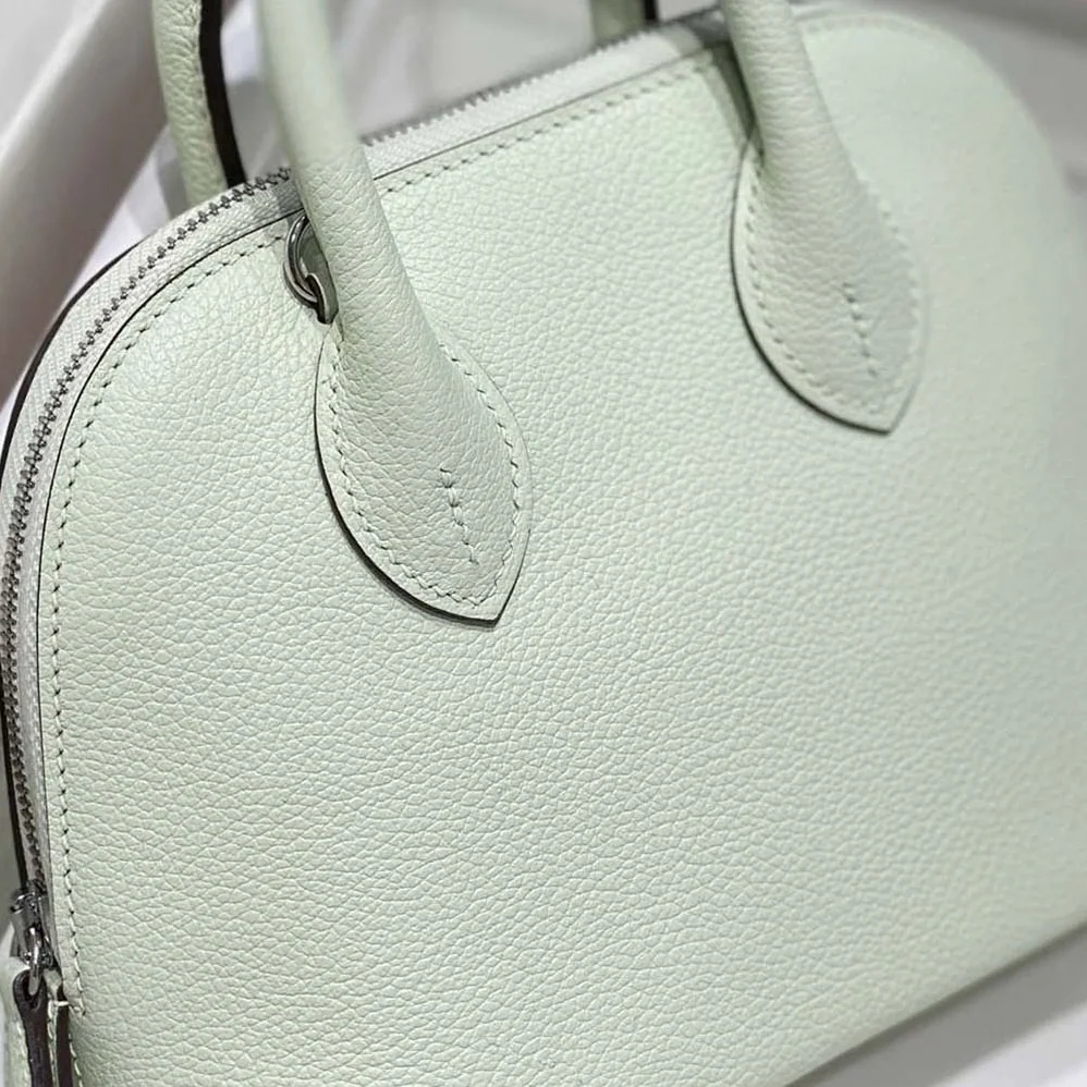 Hermes Bolide 1923 Bag in Epsom Calfskin for Unisex in Lime Hermes Bolide 1923 Bag in Epsom Calfskin for Unisex in Lime