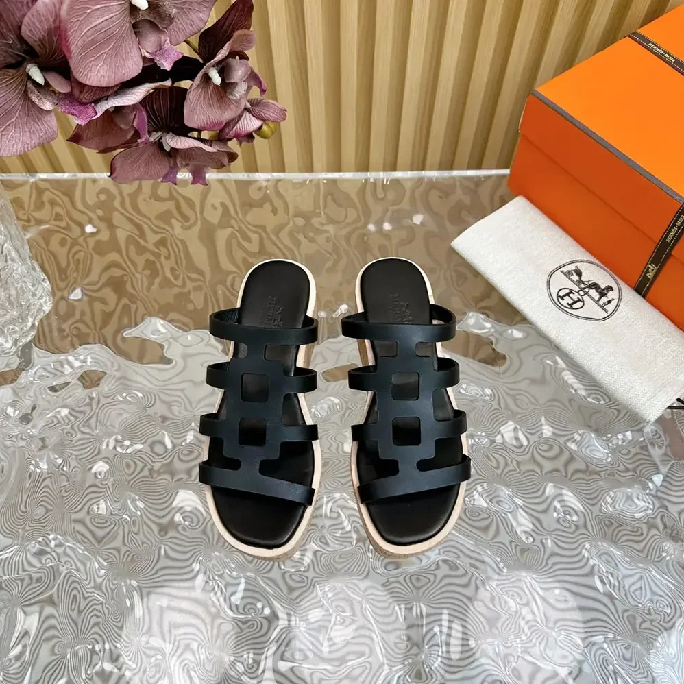 Hermes Isabella 30 Sandal in Calfskin-Black H241120Z for Women