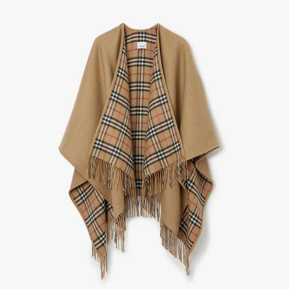Burberry Reversible Check Wool Cape for Women in Beige Burberry Reversible Check Wool Cape for Women in Beige