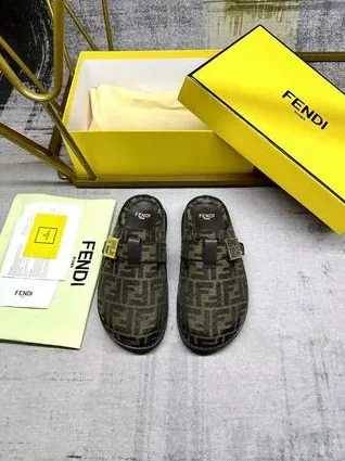 Fendi Feel Mules Brown