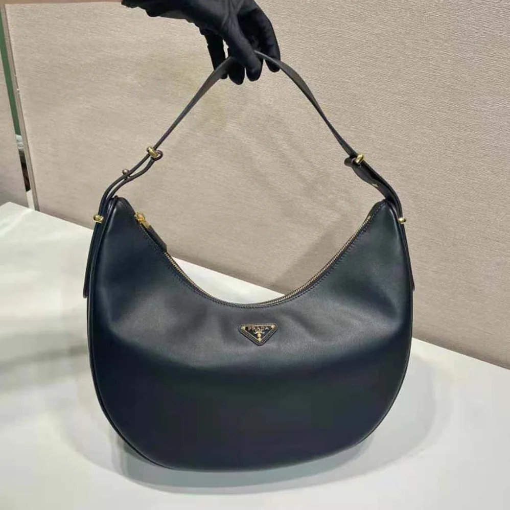 Prada Large Leather Shoulder Bag for Women in Black Prada Large Leather Shoulder Bag for Women in Black