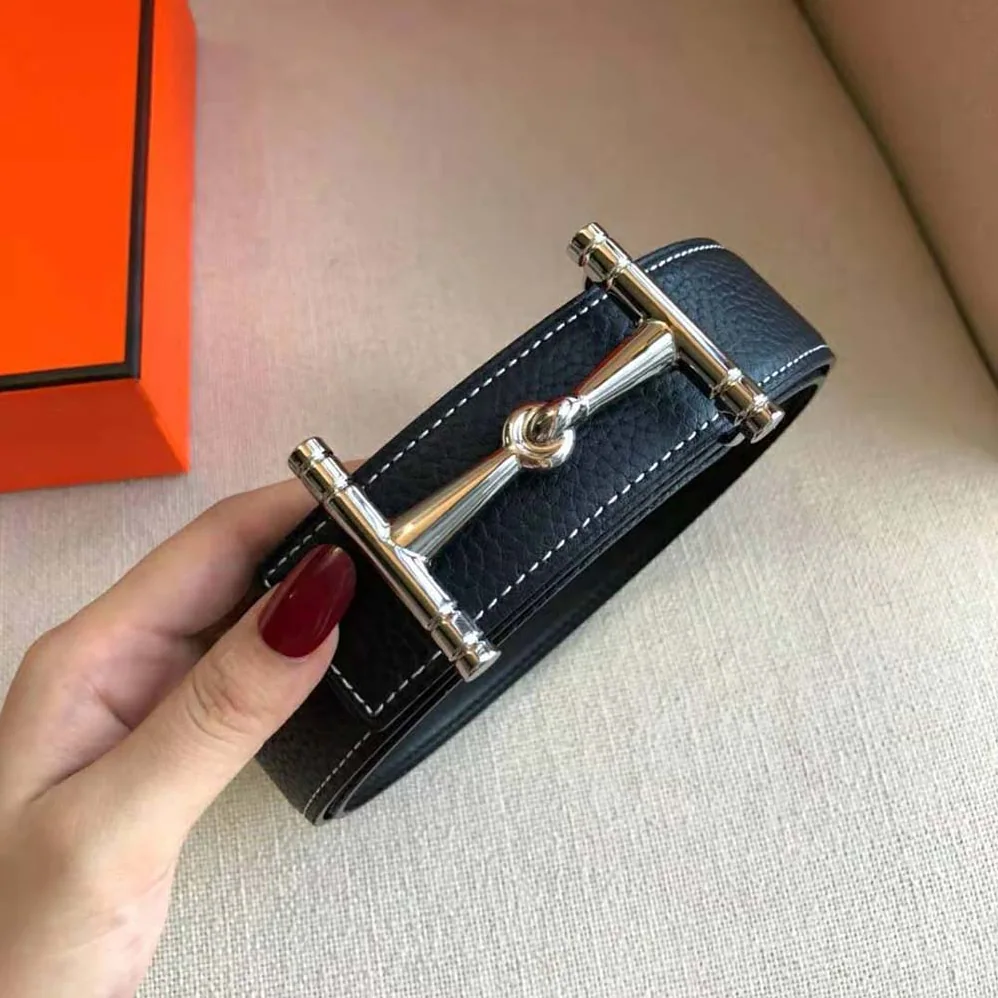 Hermes H Hippique Belt Buckle & Reversible Leather Strap 32 mm for Women in Black