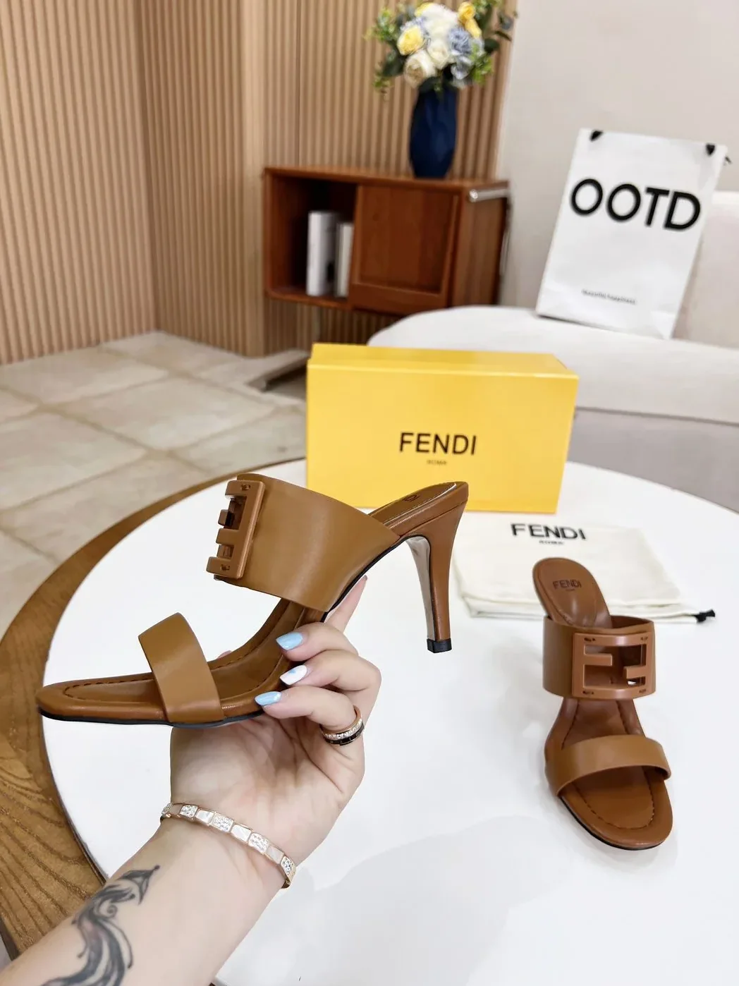 Fendi Baguette Brown Heels Fendi Baguette Brown Heels