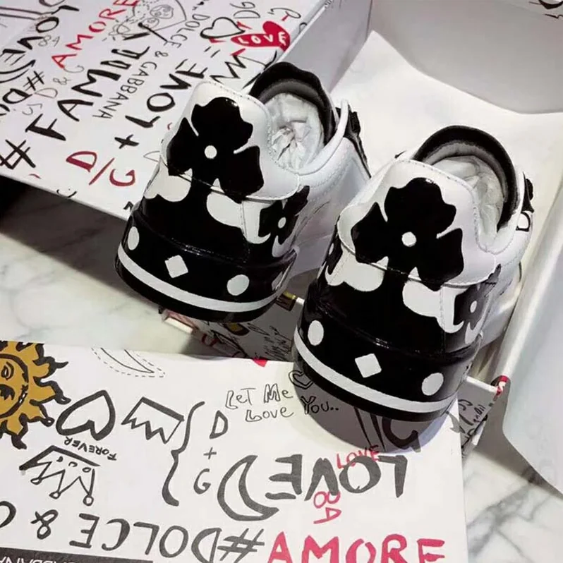 Dolce Gabbana D&G Shoes Portofino Sneakers in Printed Patent Calfskin for Men in Black