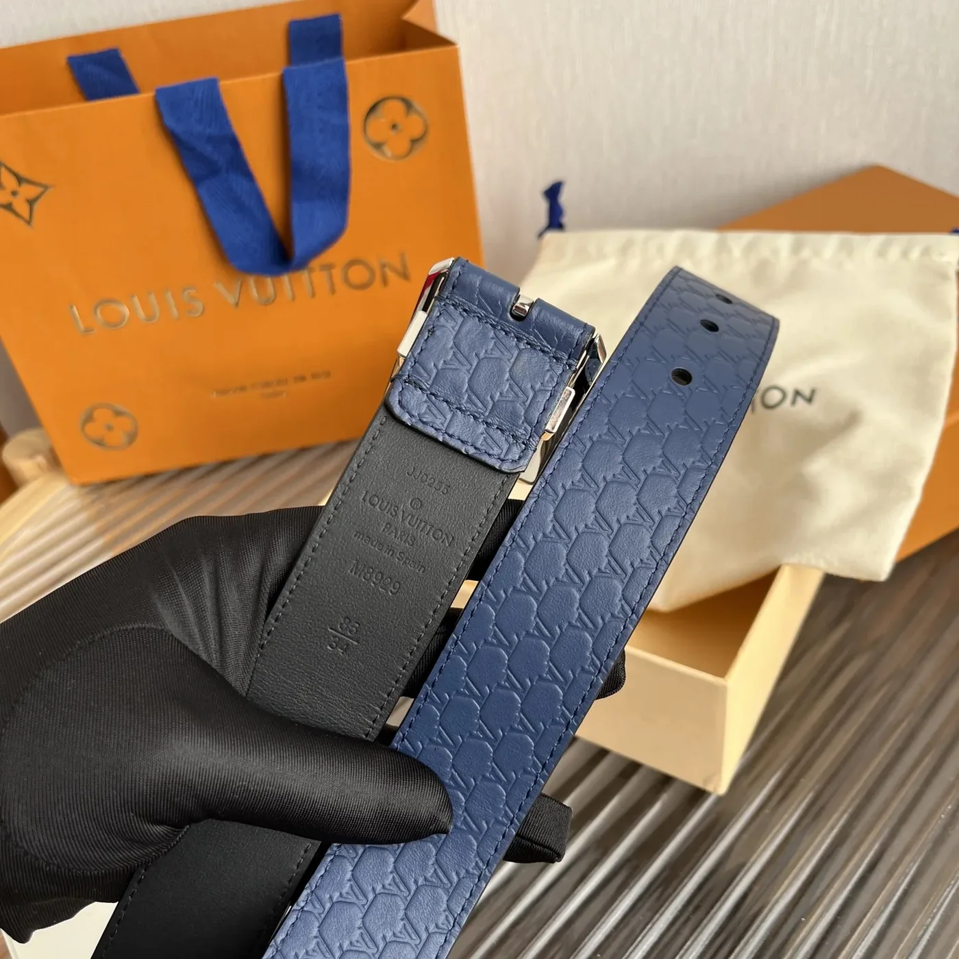 Louis Vuitton Reversible Blason Belt Navy Blue & Black Louis Vuitton Reversible Blason Belt Navy Blue & Black
