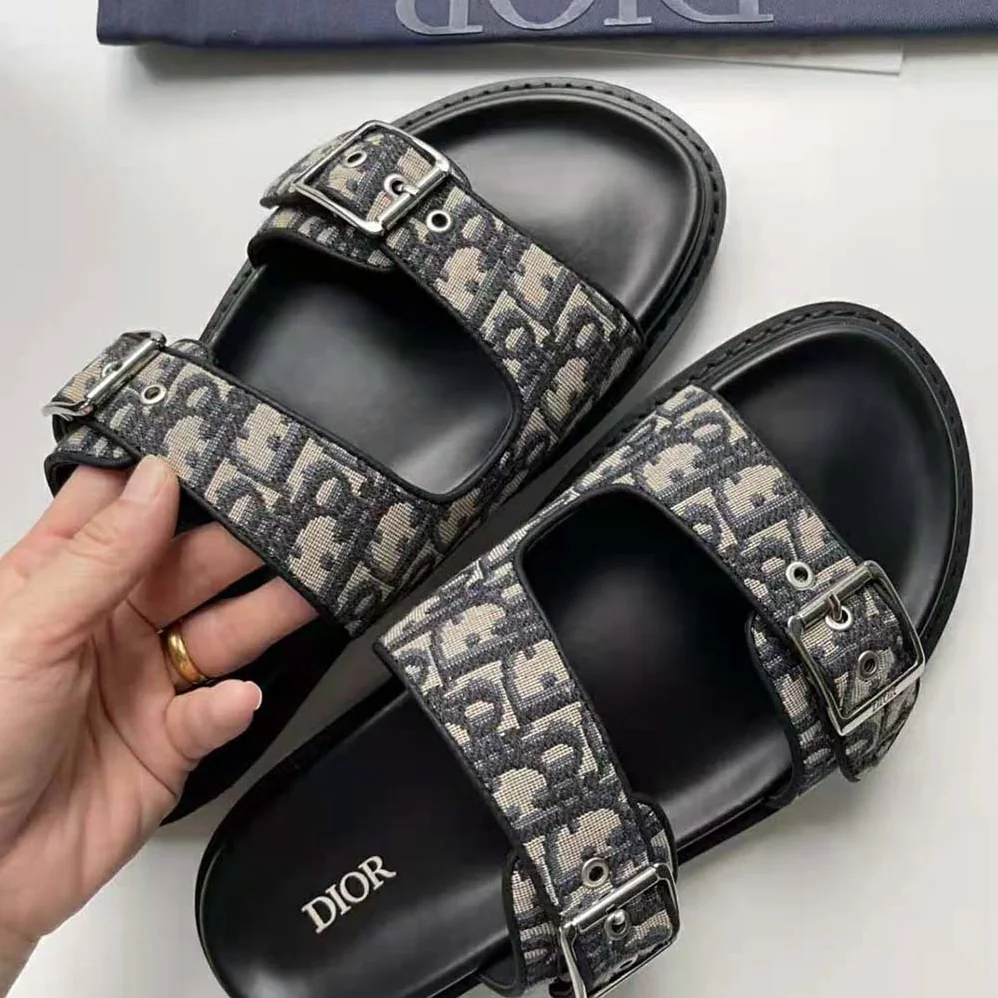 Dior Aqua Sandal Beige and Black Dior Oblique Jacquard for Men Dior Aqua Sandal Beige and Black Dior Oblique Jacquard for Men