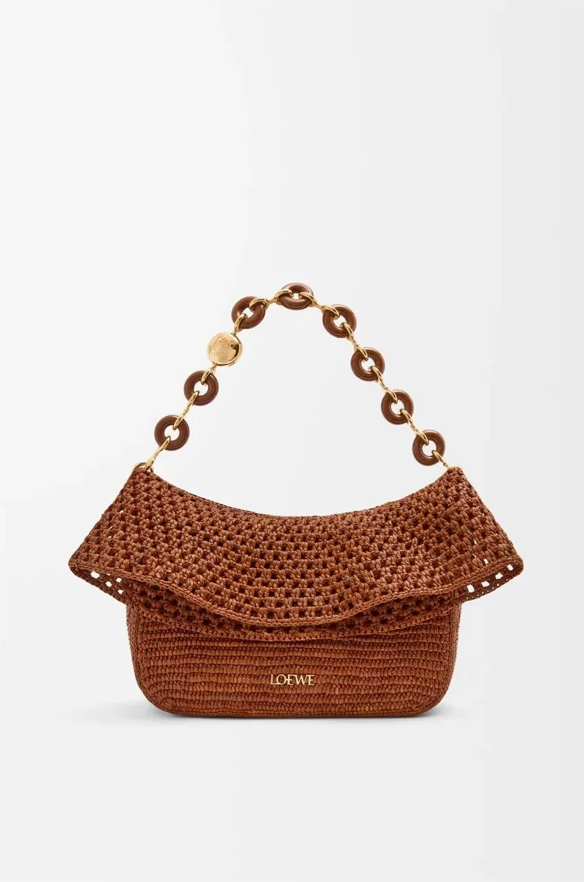Loewe Medium Ola Bag In Raffia Honey Gold / AP22P22X02 Loewe Medium Ola Bag In Raffia Honey Gold / AP22P22X02