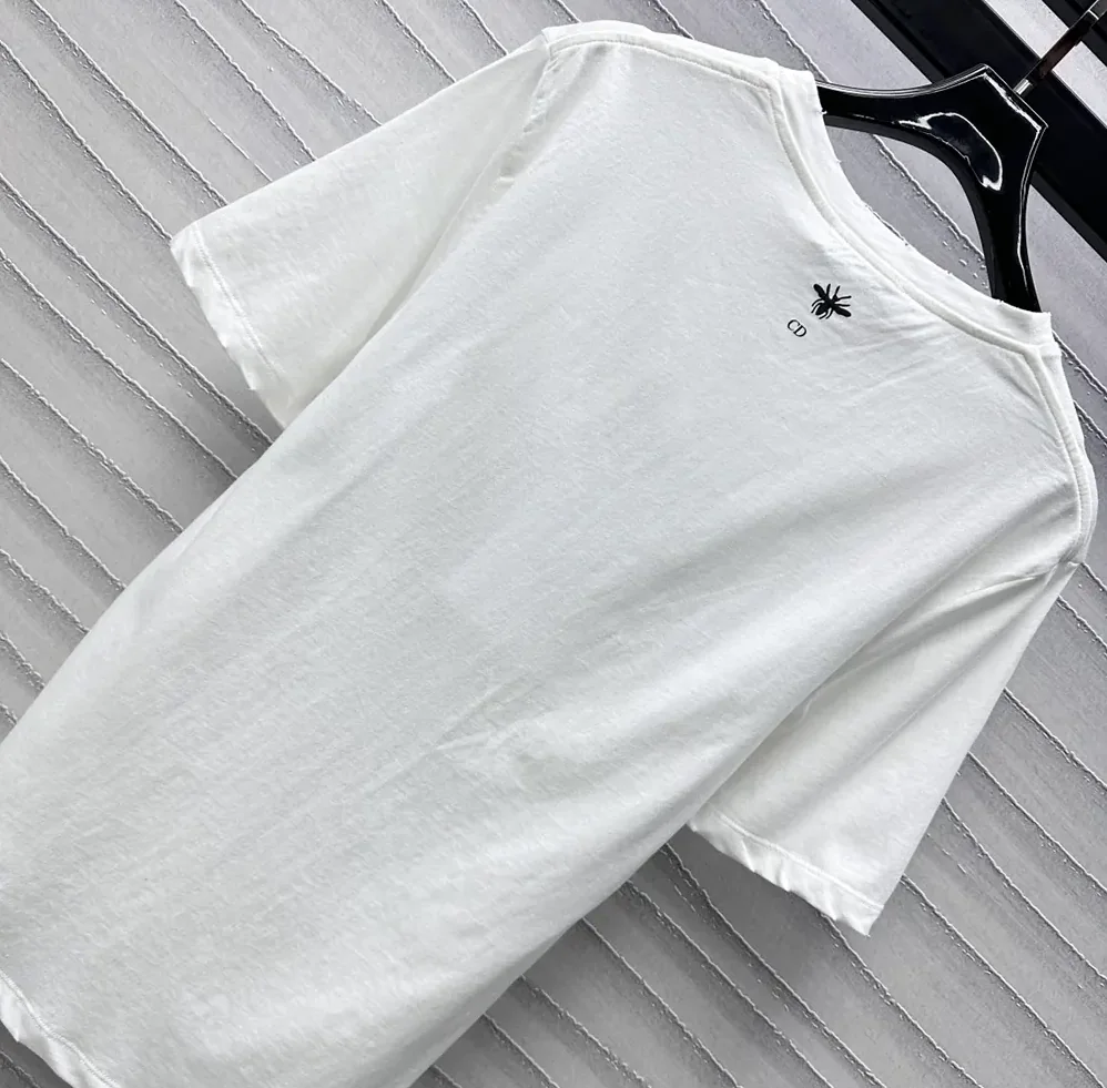 Dior Dioramour Embroidered T-Shirt White Cotton and Linen Jersey for Women Dior Dioramour Embroidered T-Shirt White Cotton and Linen Jersey for Women