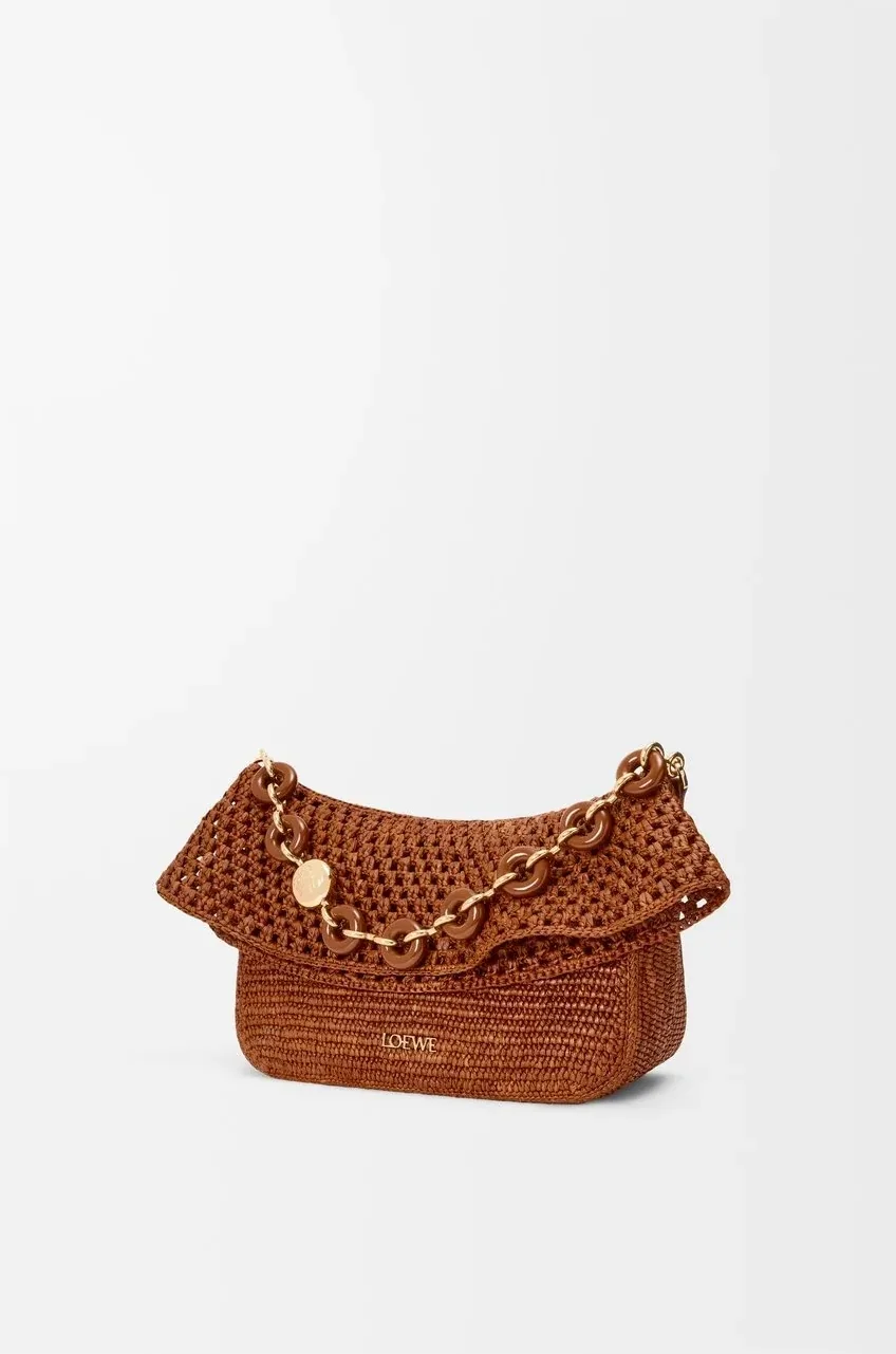 Loewe Medium Ola Bag In Raffia Honey Gold / AP22P22X02 Loewe Medium Ola Bag In Raffia Honey Gold / AP22P22X02