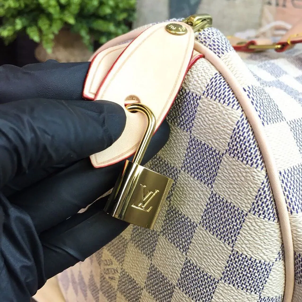 Louis Vuitton Speedy 35 Top Handle Bag / White Damier Azur Canvas Gold Hardware